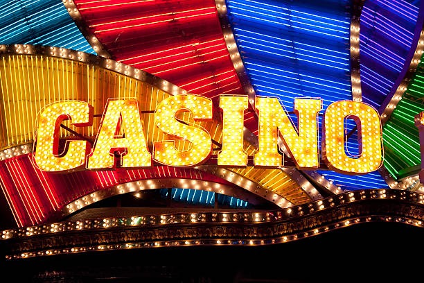 Dashboard showing market opening times and slot tournament schedules on ningrat4d login